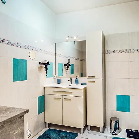 1 Bedroom Amazing In
